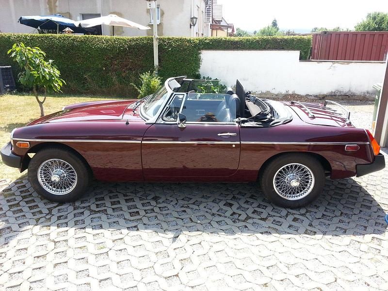 Andere farben Gebraucht 1977 MG B Cabrio | 13.000 € - Bild 1/4