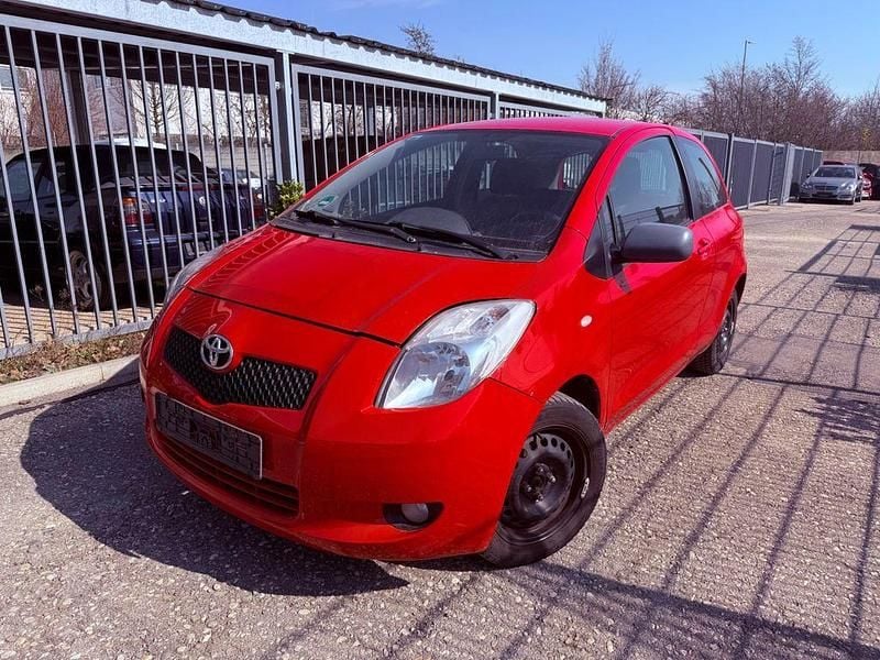 Gebraucht Toyota Yaris Sol 69 PS (50 kW) 2008 Rot Kleinwagen