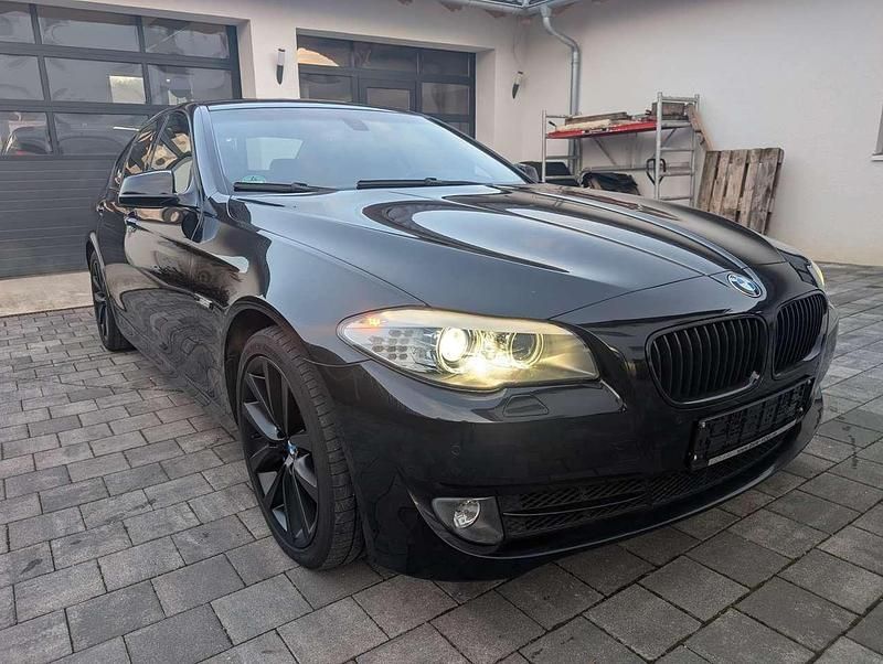 Gebraucht BMW 535 306 PS (225 kW) 2010 Black sapphire metallic Limousine