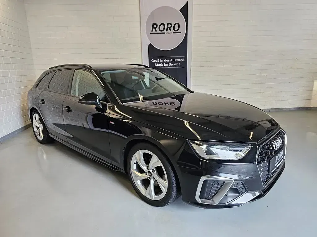 Gebraucht Audi A4 S-line plus 163 PS (119 kW) 2022 Schwarz Kombi