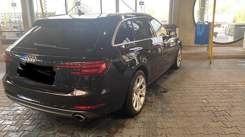 Gebraucht Audi A4 170 PS (125 kW) 2017 Schwarz Kombi
