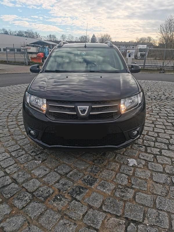 Schwarz Gebraucht 2015 Dacia Logan MCV Kombi | 3.000 € - Bild 1/4