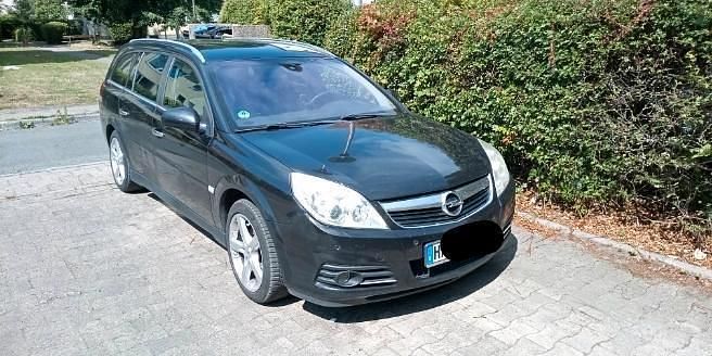 Schwarz Gebraucht 2008 Opel Vectra Kombi | 1.900 € - Bild 1/4
