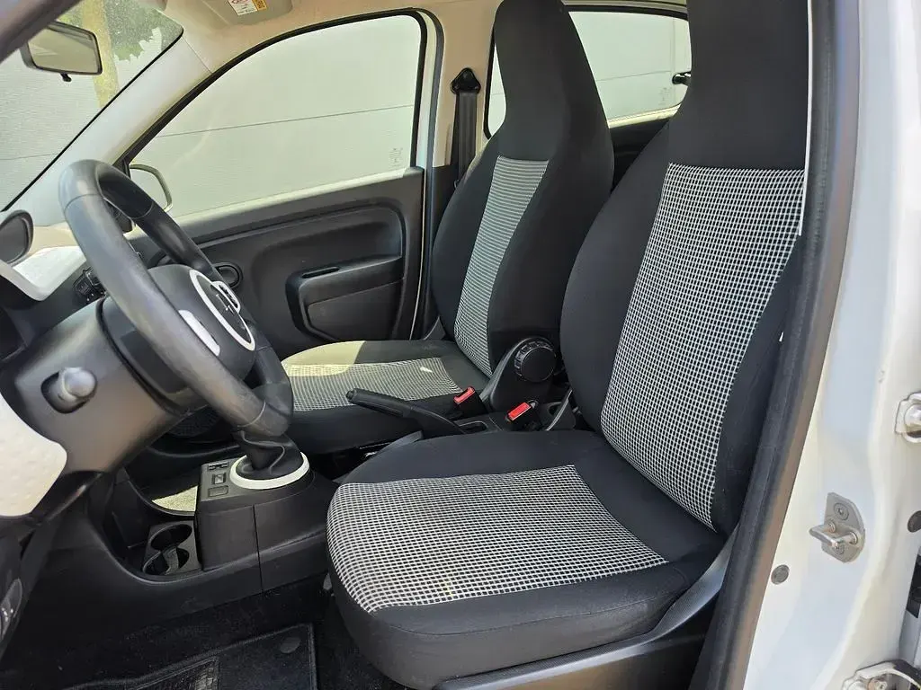 Gebraucht Renault Twingo Life 71 PS (52 kW) 2016 Weiß Kleinwagen