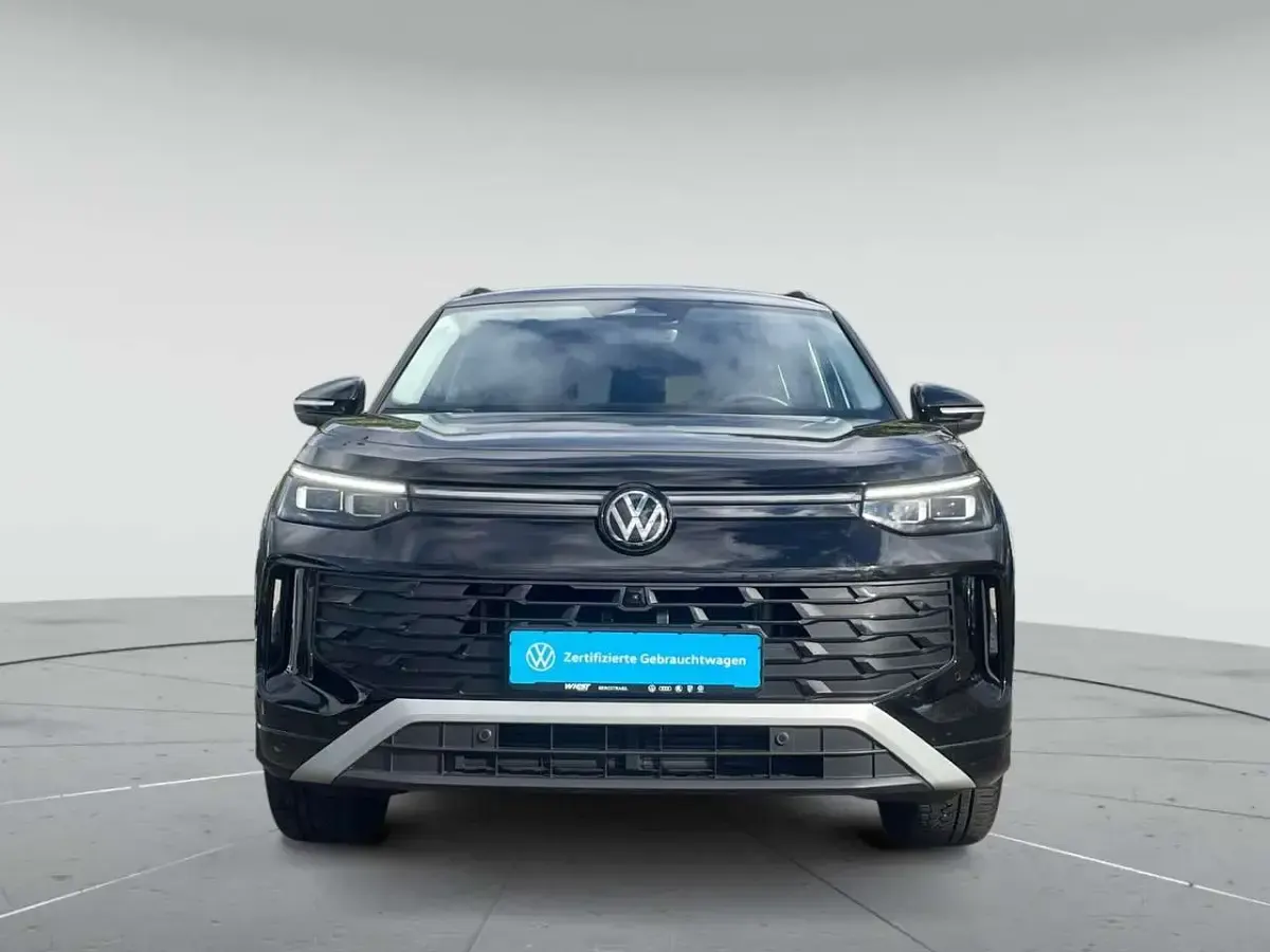 Gebraucht VW Tayron Life 193 PS (141 kW) 2025 Grenadillschwarz metallic SUV