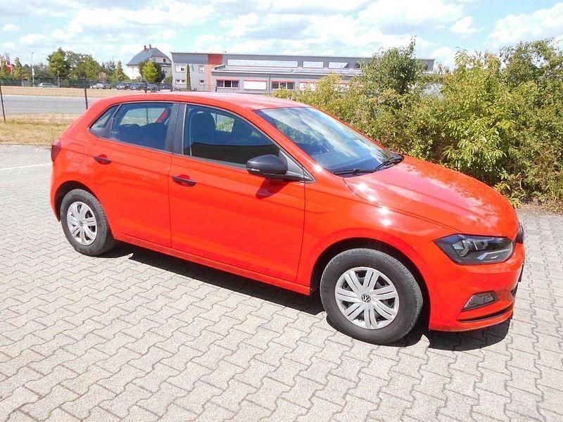 Rot Gebraucht 2021 VW Polo Limousine | 12.999 € (Superpreis) - Bild 1/4