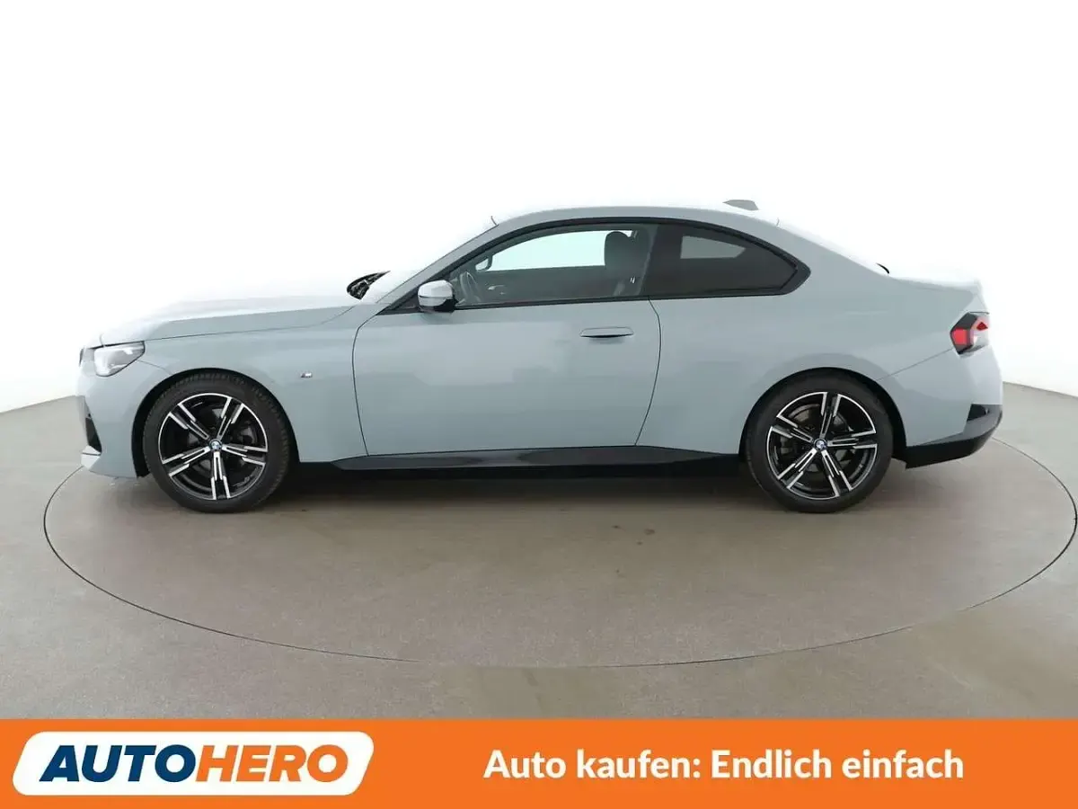 Gebraucht BMW 220 M Sport 184 PS (135 kW) 2024 Brooklyn grau Coupé
