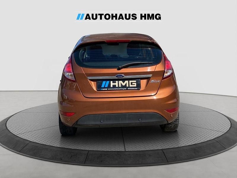 Gebraucht Ford Fiesta Titanium 80 PS (58 kW) 2014 Braun Kleinwagen
