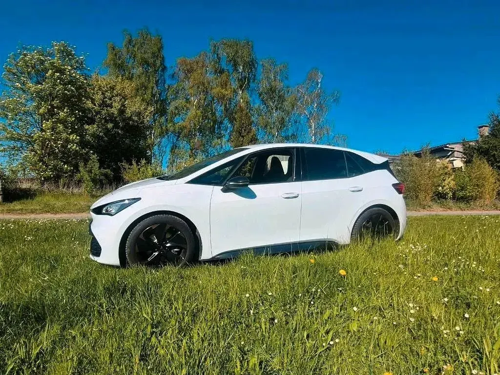 Gebraucht Cupra Born 150 kW (204 PS) 2024 Weiß Kleinwagen