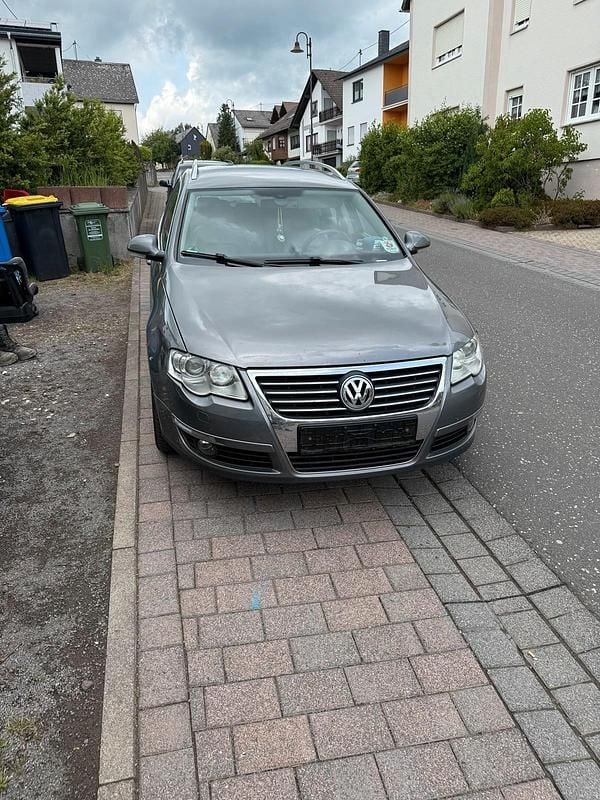 Silber Gebraucht 2006 VW Passat Kombi | 1.000 € (Superpreis) - Bild 1/4
