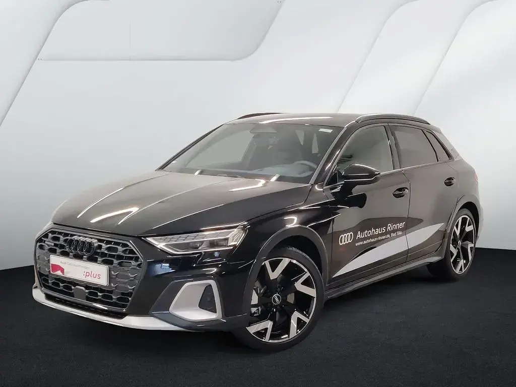 Gebraucht Audi A3 Sport 204 PS (150 kW) 2026 Schwarz Limousine