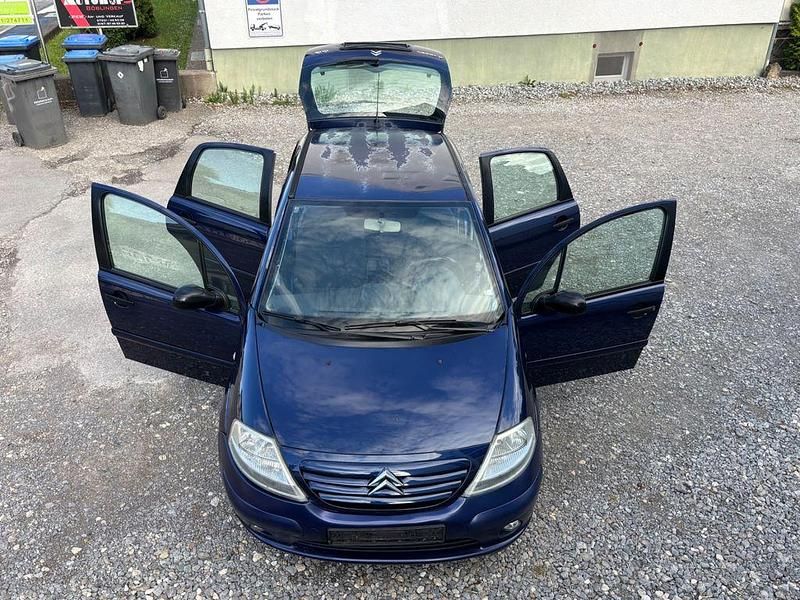 Blau Gebraucht 2004 Citroën C3 Kleinwagen | 1.290 € (Fairer Preis) - Bild 1/4
