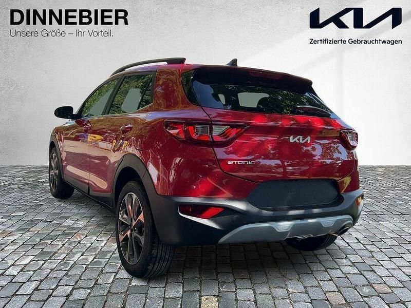 Neu Kia Stonic Platinum 101 PS (74 kW) 2025 Rot SUV
