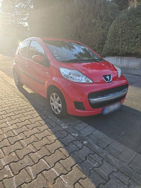 Gebraucht Peugeot 107 50 PS (36 kW) 2009 Rot Kleinwagen