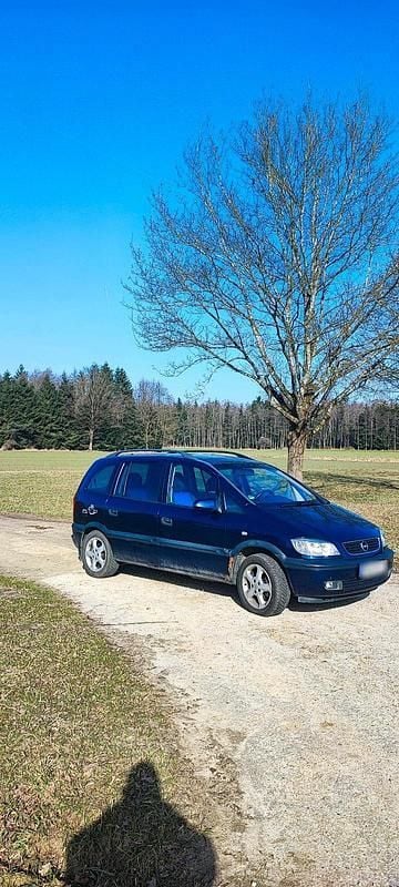 Gebraucht Opel Zafira 125 PS (91 kW) 2021 Blau Van / Kleinbus