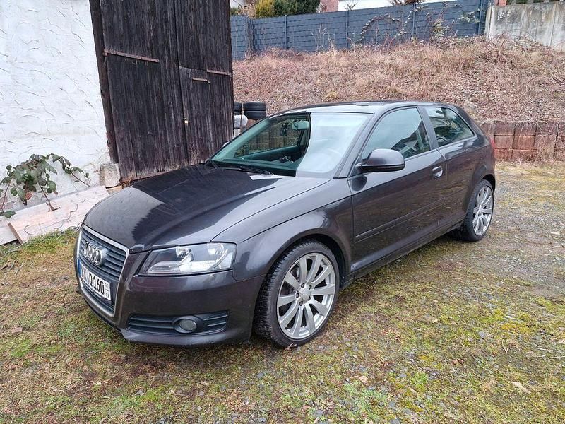Gebraucht Audi A3 Attraction 140 PS (102 kW) 2010 Schwarz Kleinwagen
