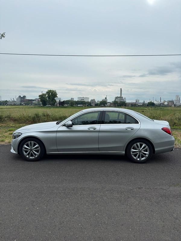 Gebraucht Mercedes C200 197 PS (144 kW) 2020 Silber Limousine