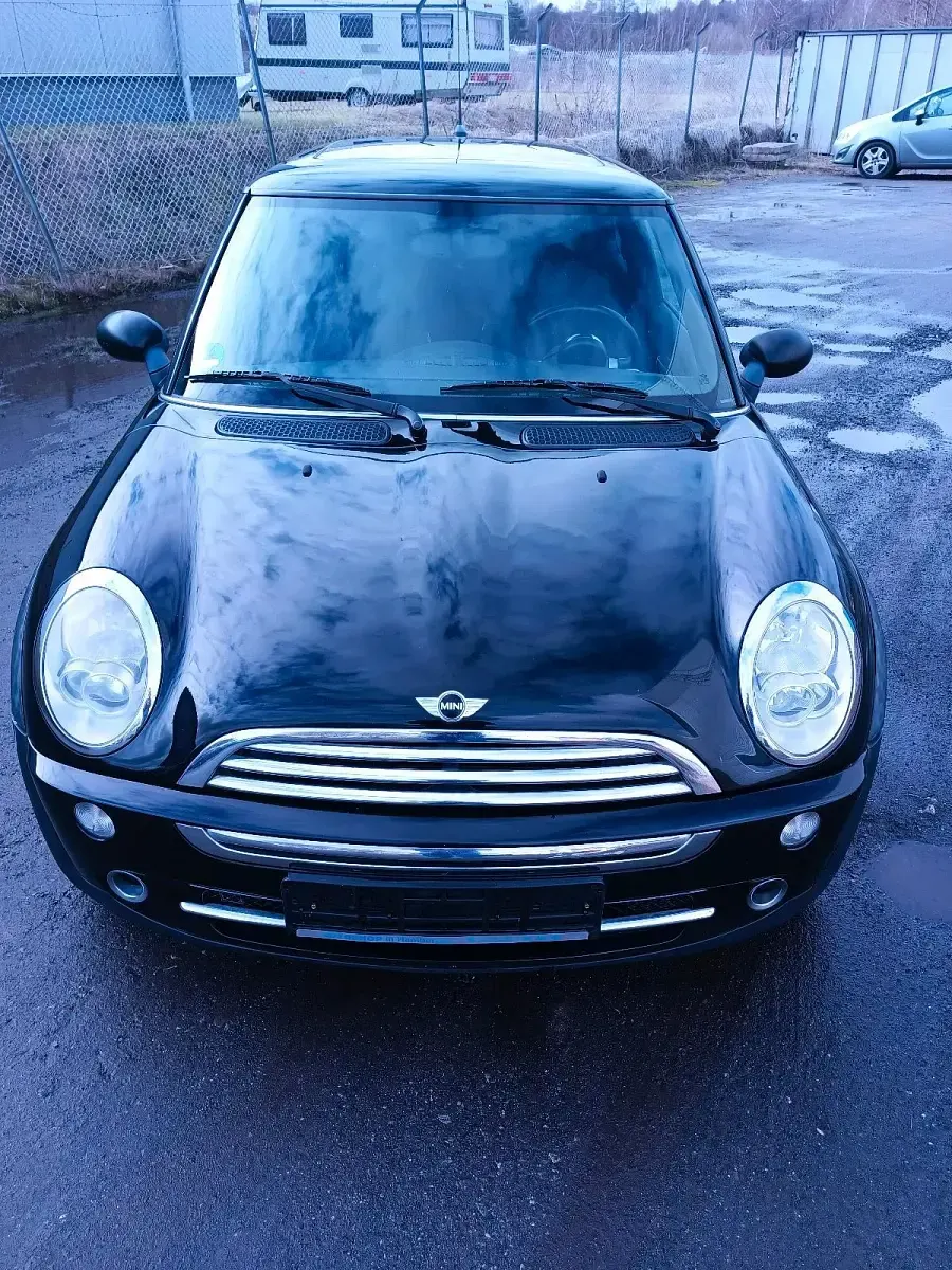 Occasion Mini ONE 90 PK (66 kW) 2005 Zwart Hatchback