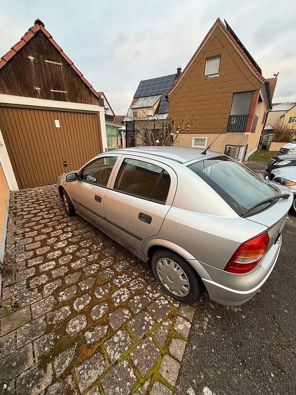 Gebraucht Opel Astra 2001 Silber Limousine