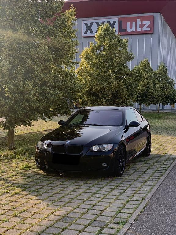 Schwarz Gebraucht 2009 BMW 325 M Sport Coupé | 12.999 € (Fairer Preis) - Bild 1/4
