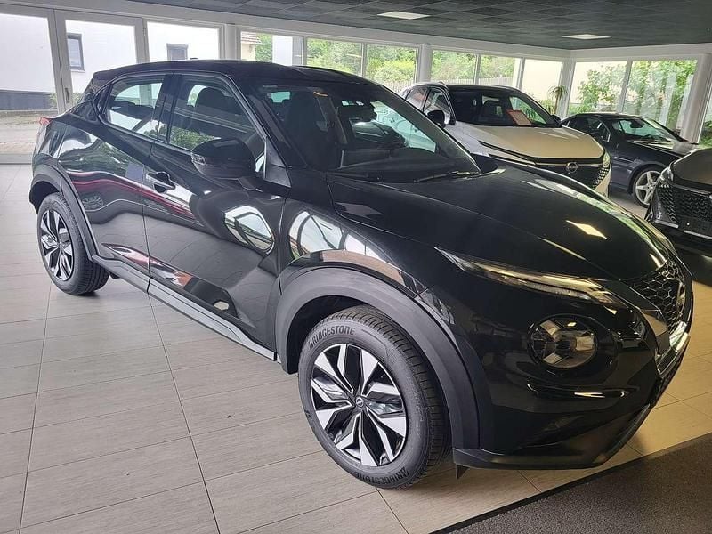 Gebraucht Nissan Juke Acenta 114 PS (83 kW) 2024 Schwarz SUV