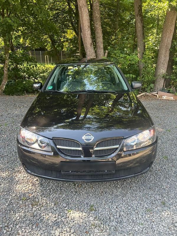 Schwarz Gebraucht 2005 Nissan Almera Kleinwagen | 2.600 € (Teuer) - Bild 1/4