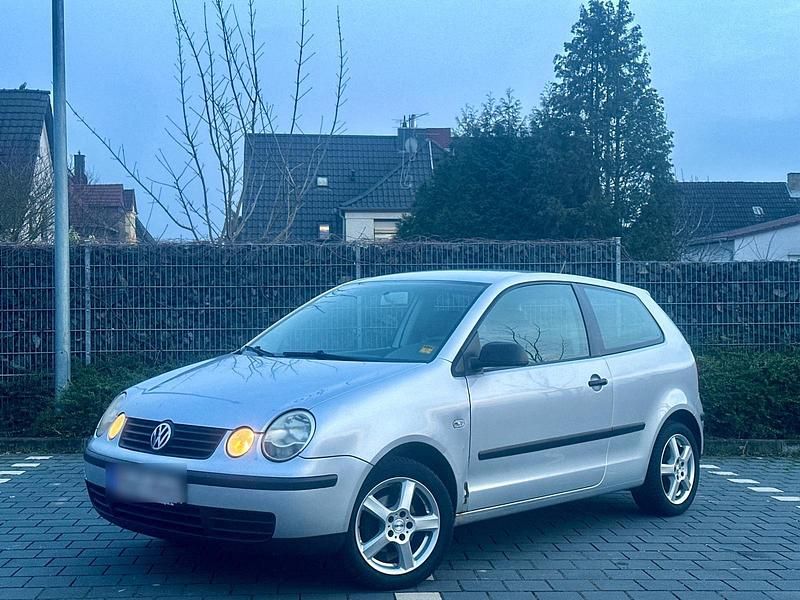 Silber Gebraucht 2006 VW Polo Kleinwagen | 1.100 € (Guter Preis) - Bild 1/4