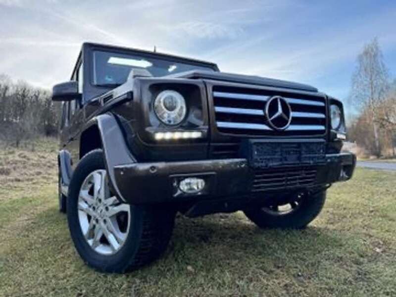 Braun Gebraucht 2015 Mercedes G350 SUV | 49.500 € - Bild 1/4