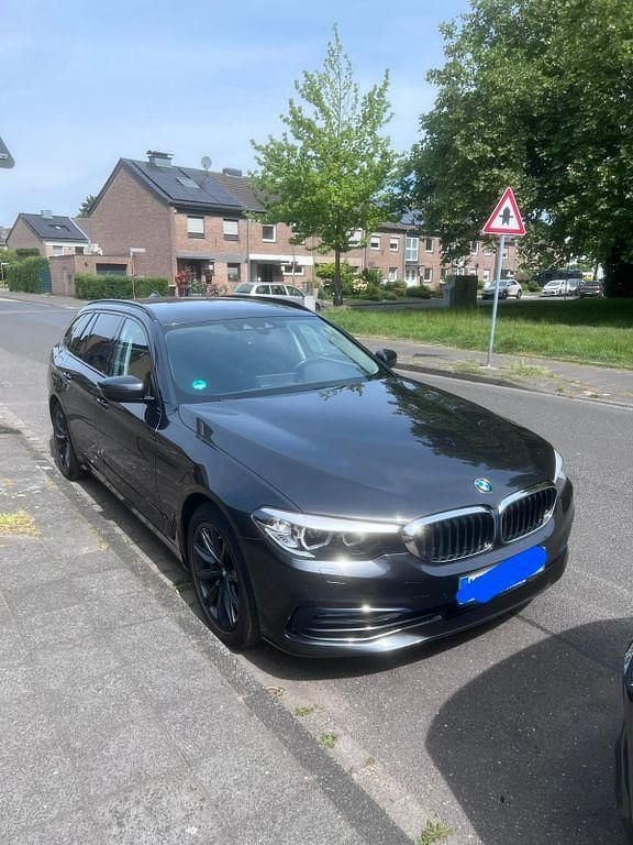 Schwarz Gebraucht 2019 BMW 525 Kombi | 22.999 € (Fairer Preis) - Bild 1/4