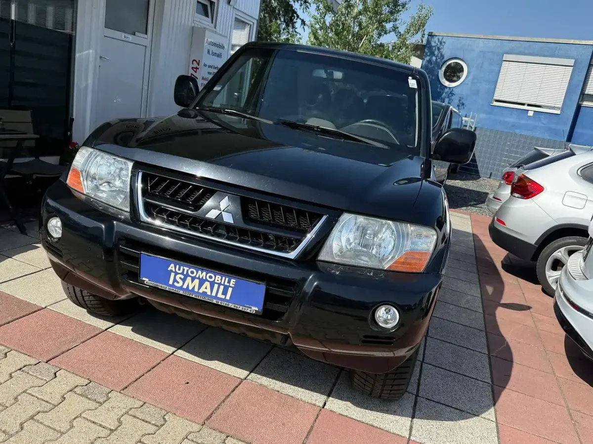 Gebraucht Mitsubishi Pajero Elegance 160 PS (117 kW) 2006 Schwarz SUV