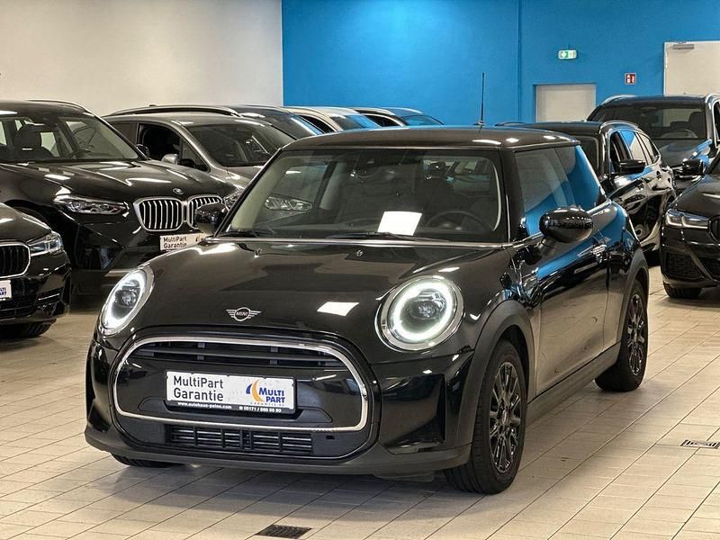 Gebraucht Mini Cooper Classic 136 PS (100 kW) 2023 Schwarz Kleinwagen