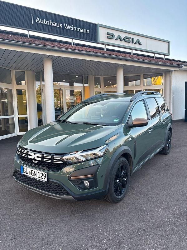 Grau Gebraucht 2023 Dacia Jogger Extreme Kombi | 17.490 € (Guter Preis) - Bild 1/4