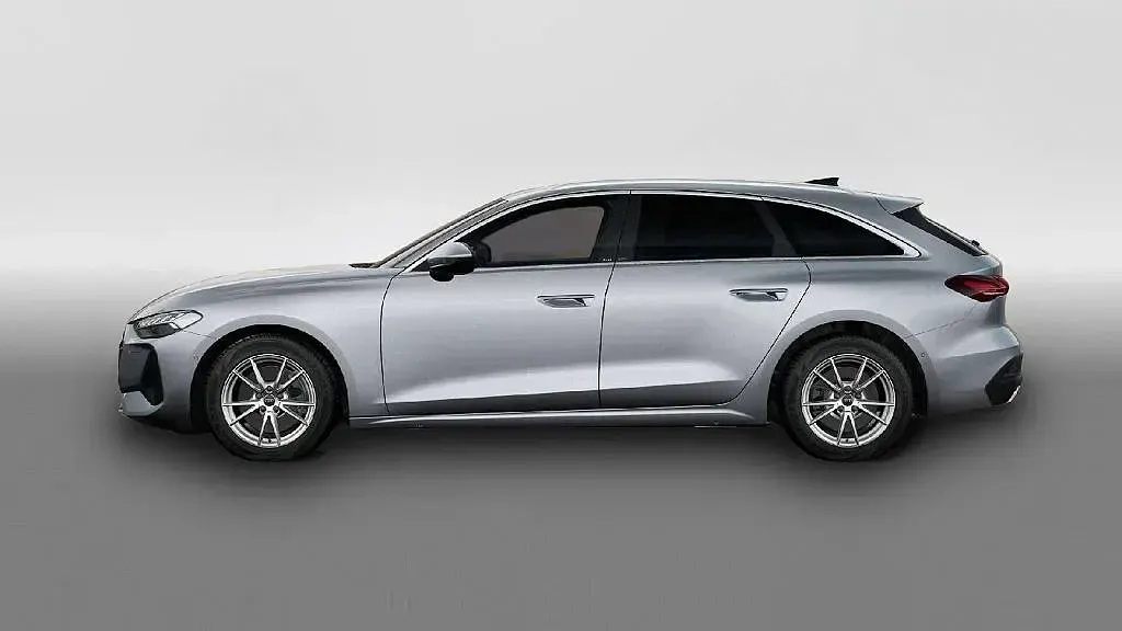 Usata Audi A5 Advanced 204 CV (150 kW) 2025 Argento Station wagon