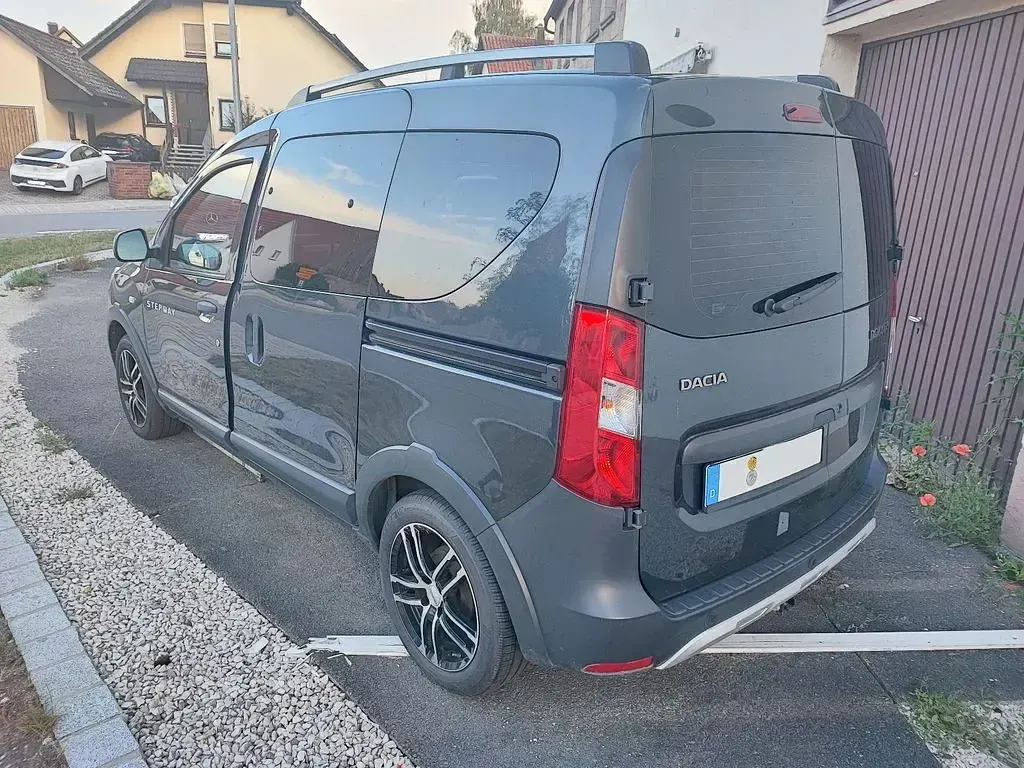 Gebraucht Dacia Dokker Stepway 131 PS (96 kW) 2020 Van / Kleinbus