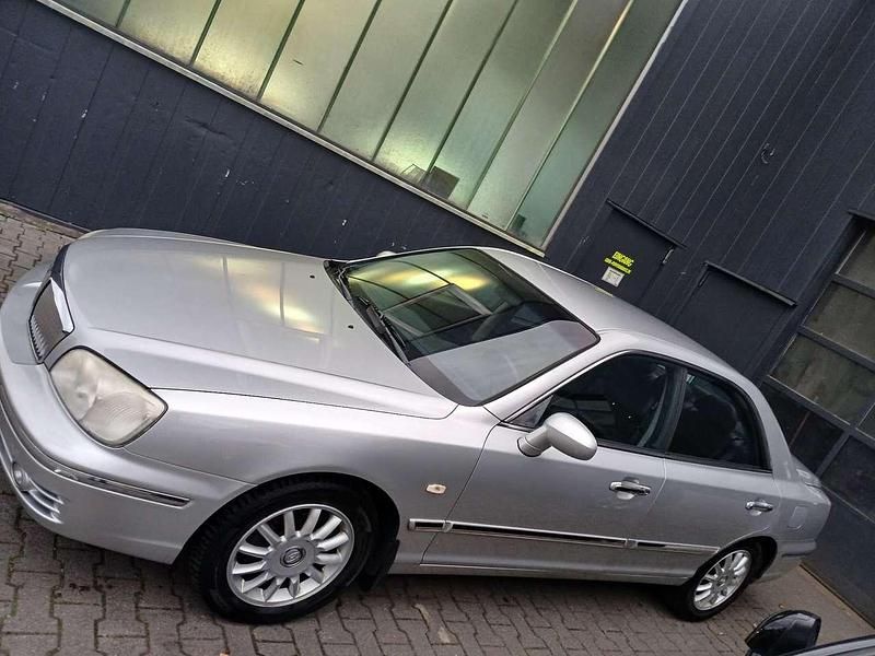 Silber Gebraucht 2004 Hyundai XG Limousine | 2.400 € - Bild 1/4