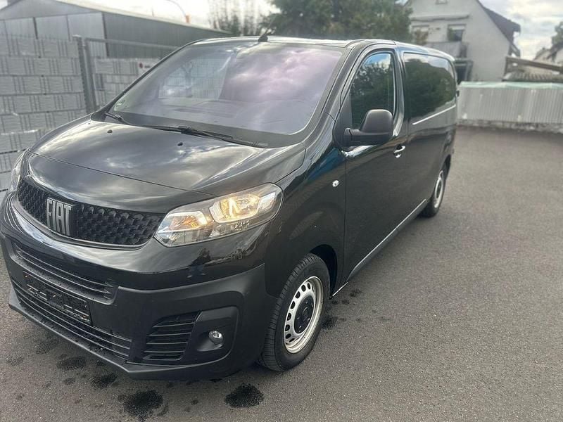Nero Gebraucht 2022 Fiat Scudo Van / Kleinbus | 21.800 € (Etwas zu teuer) - Bild 1/4