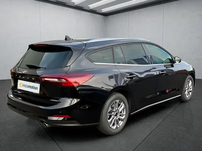 Neu Ford Focus Titanium X 155 PS (114 kW) 2026 Schwarz Kombi