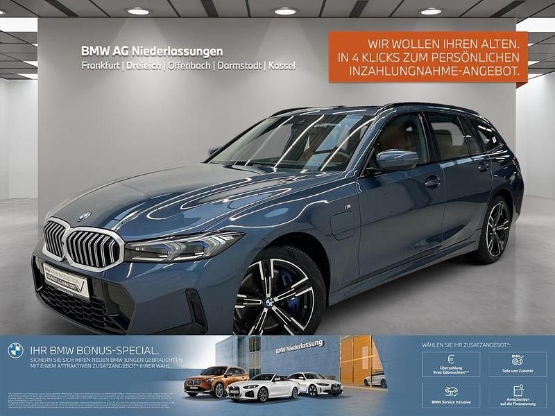 Blau Gebraucht 2024 BMW 330e M Sport Kombi | 59.190 € - Bild 1/3