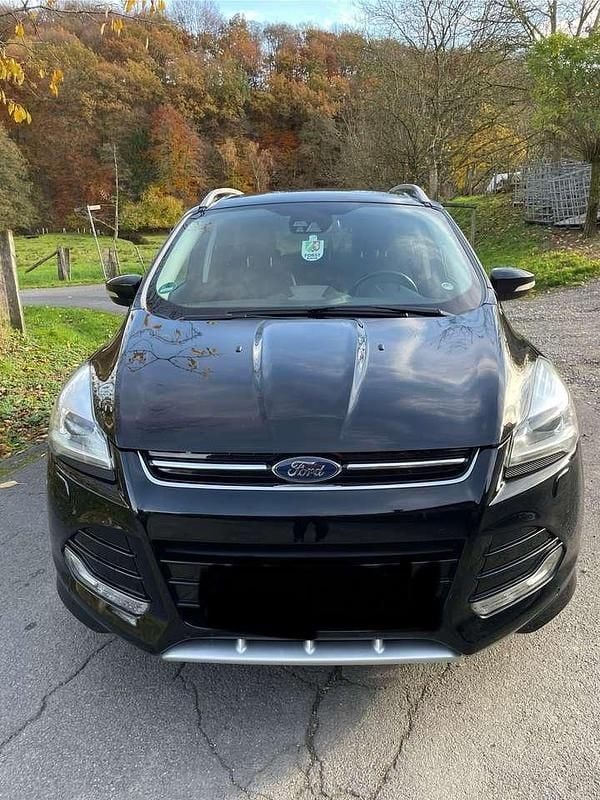 Schwarz Gebraucht 2016 Ford Kuga Titanium SUV | 13.500 € (Guter Preis) - Bild 1/4