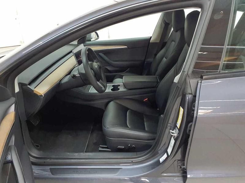 Gebraucht Tesla Model 3 365 kW (497 PS) 2022 Midnight silver metallic Limousine