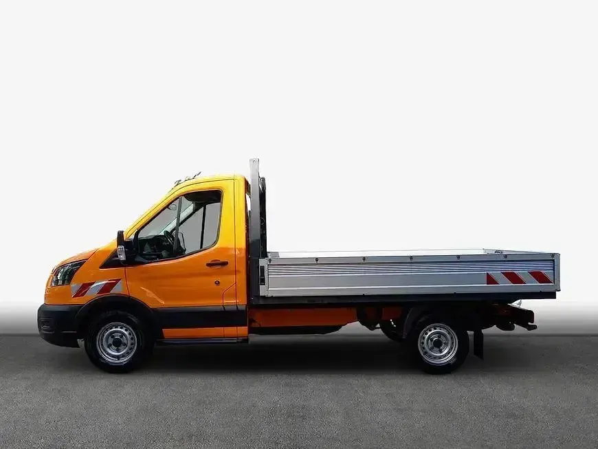Gebraucht Ford Transit Basis 131 PS (96 kW) 2021 Orange