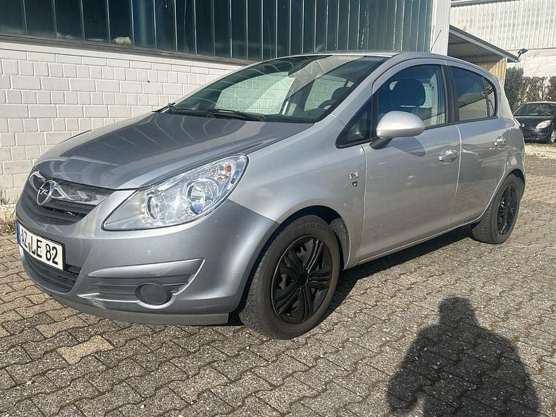 Gebraucht Opel Corsa Edition 87 PS (63 kW) 2010 Silber Kleinwagen