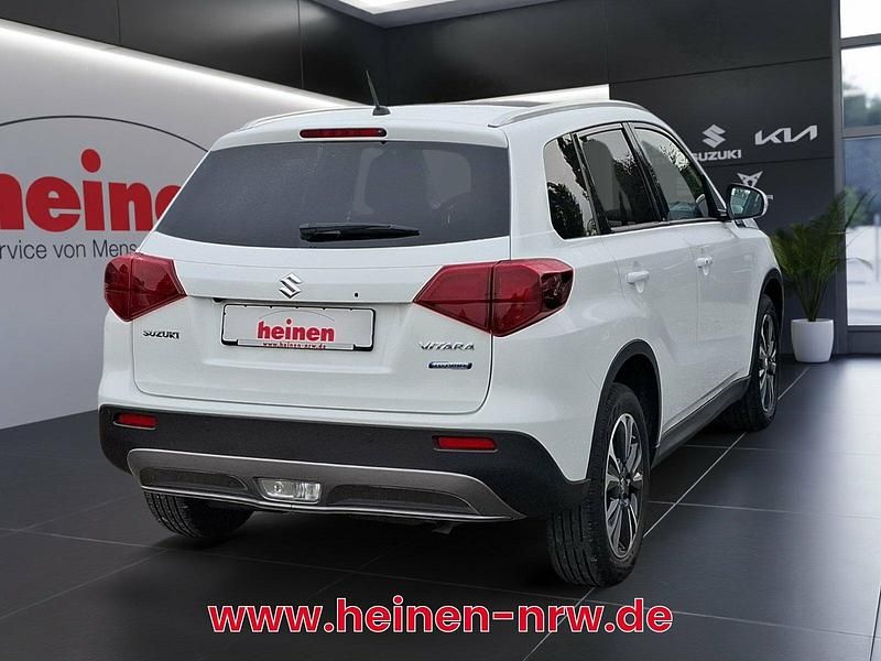 Gebraucht Suzuki Vitara Comfort 129 PS (94 kW) 2023 Weiß SUV