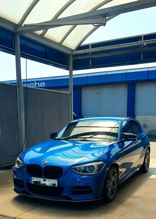 Blau Gebraucht 2014 BMW M135 Performance Kleinwagen | 19.999 € (Fairer Preis) - Bild 1/4