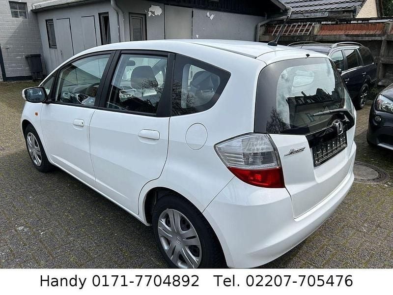 Gebraucht Honda Jazz 90 PS (66 kW) 2011 Weiß Kleinwagen