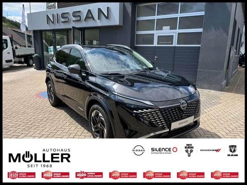 Pearl black Neu 2025 Nissan Qashqai N-Connecta SUV | 38.490 € (Etwas zu teuer) - Bild 1/4