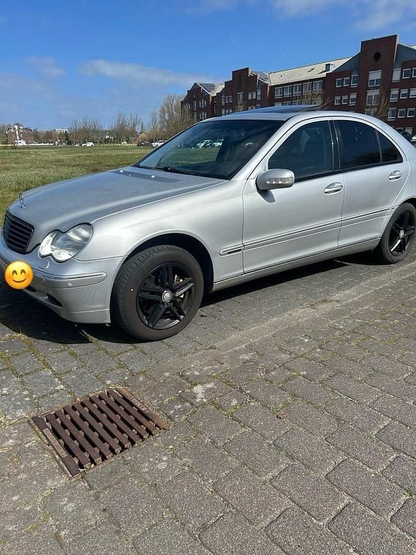 Gebraucht Mercedes 320 217 PS (159 kW) 2001 Silber Limousine