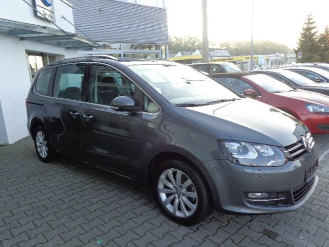Gebraucht VW Sharan Highline 140 PS (102 kW) 2012 Grau metallic Van / Kleinbus