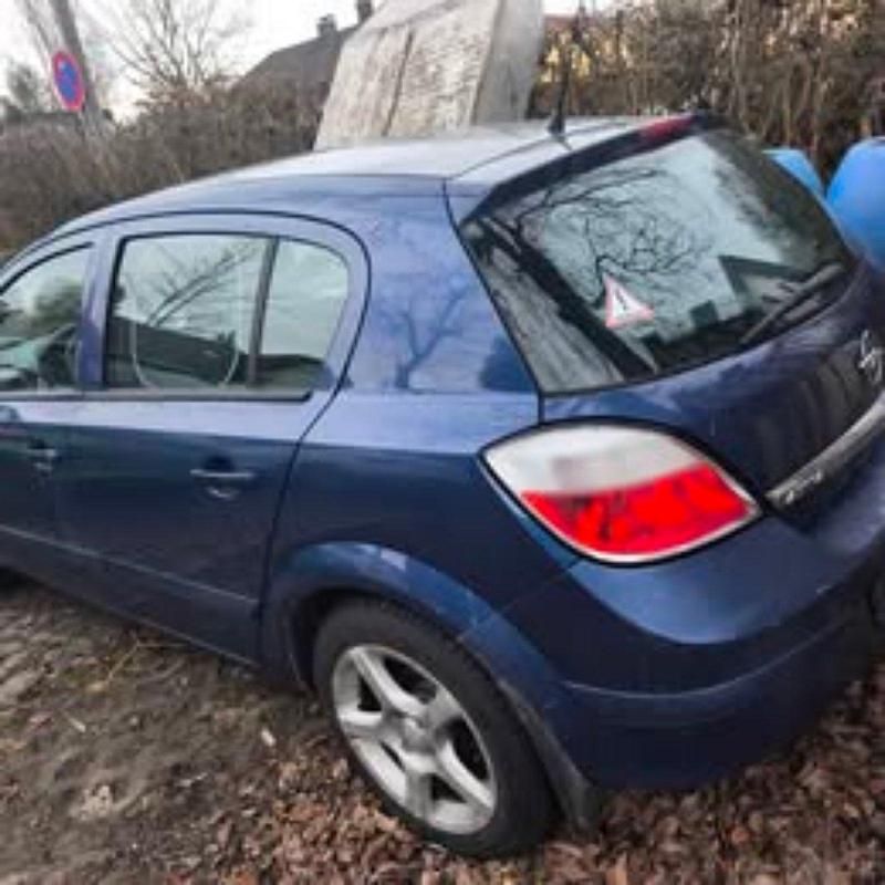 Gebraucht Opel Astra 105 PS (77 kW) 2005 Kleinwagen