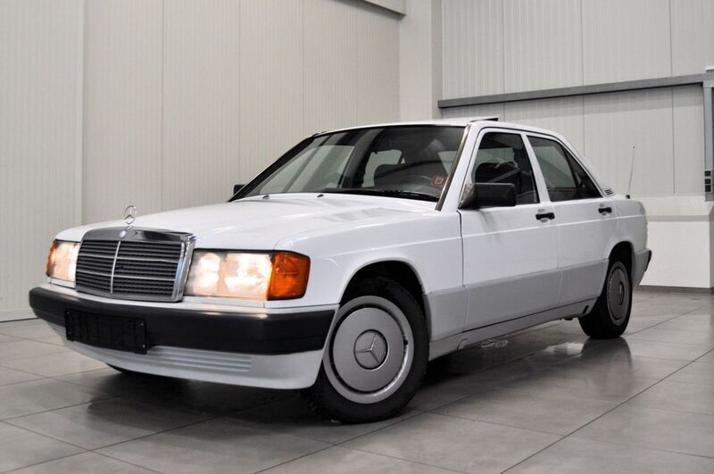 Weiß Gebraucht 1992 Mercedes 190 Limousine | 3.490 € - Bild 1/4